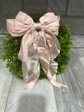 Load image into Gallery viewer, Vintage Hair Bows