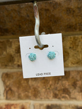 Load image into Gallery viewer, Cluster of Stones Studs
