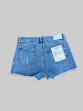 Load image into Gallery viewer, DSTLD Essential Denim Shorts