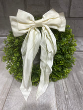 Load image into Gallery viewer, Vintage Hair Bows