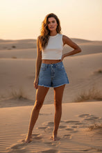 Load image into Gallery viewer, DSTLD Essential Denim Shorts