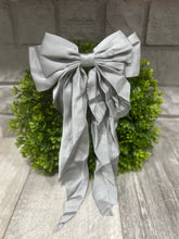 Load image into Gallery viewer, Vintage Hair Bows