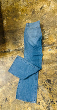 Load image into Gallery viewer, Curvy Girl Wide Leg Jeans