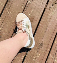 Load image into Gallery viewer, Gold Glitter Star Lace-up Sneakers
