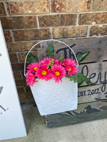 Bucket of Daises Hanging Decor