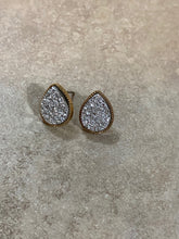 Load image into Gallery viewer, Teardrop druzy earrings
