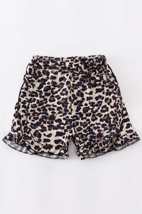 Girls ruffle leopard shorts